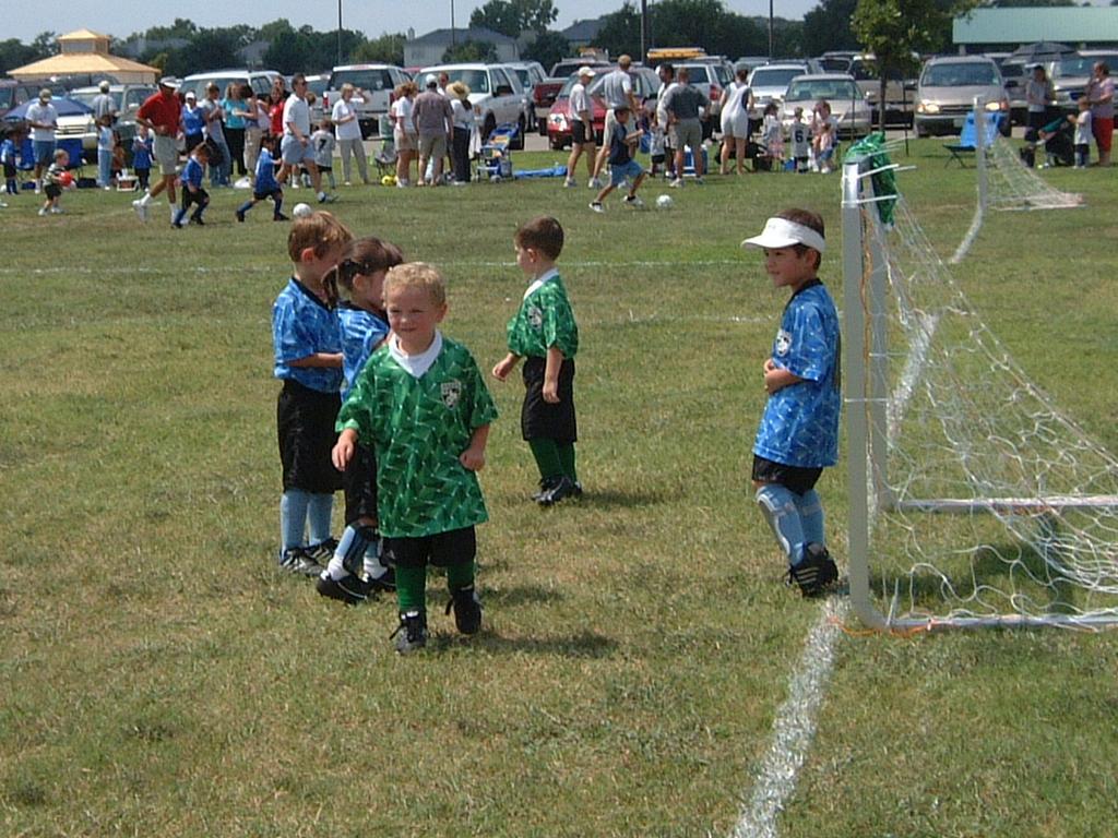 2003/09(Sep)/02(Soccer)/1024x768_2003-09-06 12-59-58.JPG